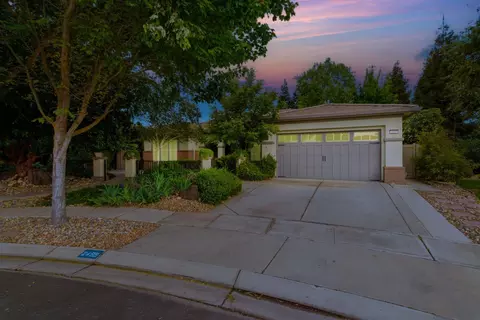 Exterior - 2499 Appleleaf Ln, Manteca, CA 95336 photo 15 of 17