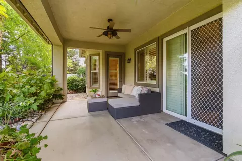Exterior - 2499 Appleleaf Ln, Manteca, CA 95336 photo 9 of 17