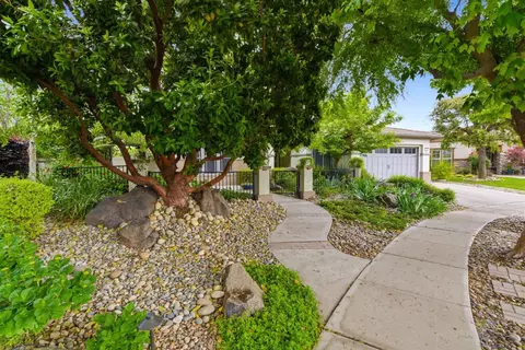 Exterior - 2499 Appleleaf Ln, Manteca, CA 95336 photo 2 of 17