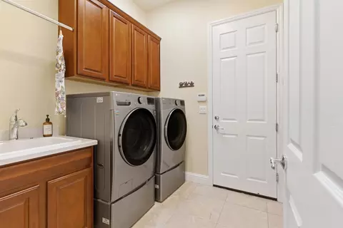 Other - 2499 Appleleaf Ln, Manteca, CA 95336 photo 7 of 9