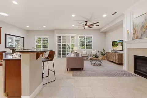 Living - 2499 Appleleaf Ln, Manteca, CA 95336 photo 2 of 5