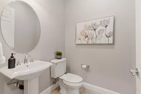 Bath - 2499 Appleleaf Ln, Manteca, CA 95336 photo 1 of 4