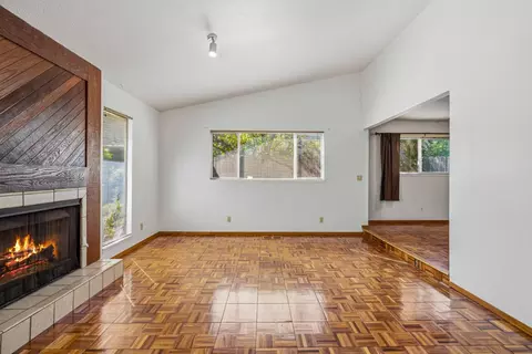Living - 2101 Bridger Dr, Modesto, CA 95358 photo 6 of 7