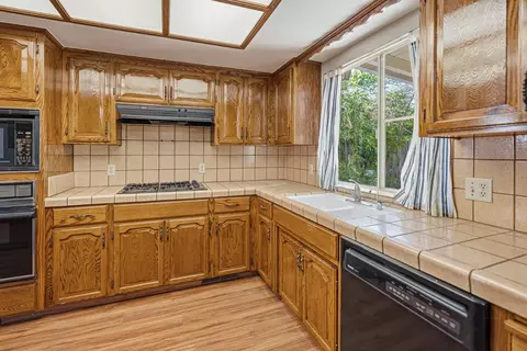 Kitchen - 2101 Bridger Dr, Modesto, CA 95358 photo 2 of 2