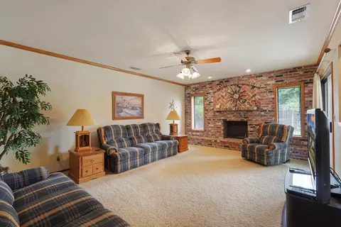 524 Nevins Dr, Lodi, CA 95242 photo 10