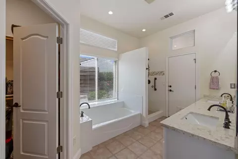 3220 Jonathan Ln, Modesto, CA 95355 photo 21