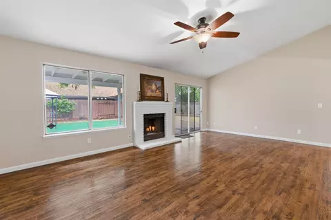 Living - 1521 January Dr, Modesto, CA 95358 photo 4 of 5