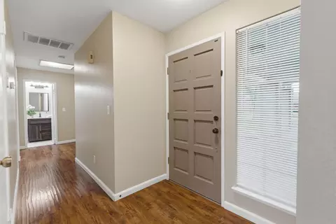 Entry Way - 1521 January Dr, Modesto, CA 95358 photo 4 of 4