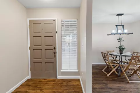 Entry Way - 1521 January Dr, Modesto, CA 95358 photo 2 of 4