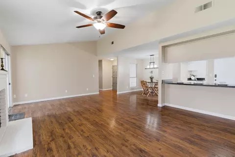 Living - 1521 January Dr, Modesto, CA 95358 photo 3 of 5