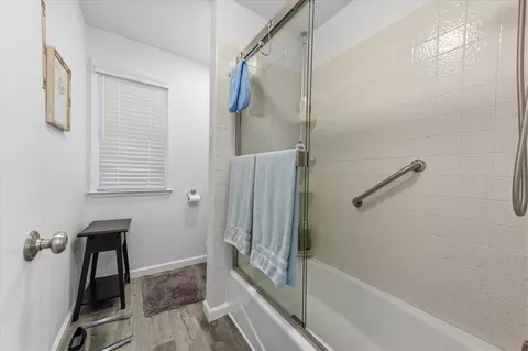 Bath - 16631 Oscar Dr, Grass Valley, CA 95949 photo 2 of 4