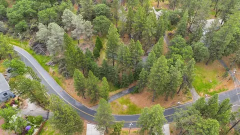 View/Area - 16631 Oscar Dr, Grass Valley, CA 95949 photo 3 of 4