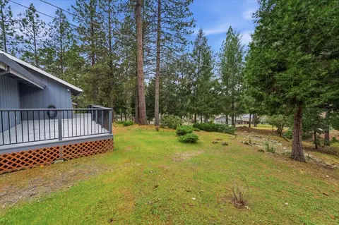 Exterior - 16631 Oscar Dr, Grass Valley, CA 95949 photo 10 of 22