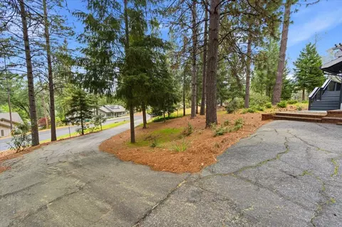 Exterior - 16631 Oscar Dr, Grass Valley, CA 95949 photo 3 of 22