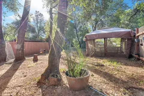 13621 Lynda Lynn Way, Redding, CA 96003 photo 4