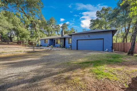 13621 Lynda Lynn Way, Redding, CA 96003