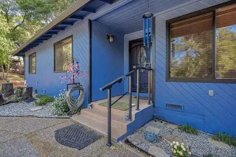13621 Lynda Lynn Way, Redding, CA 96003 photo 3