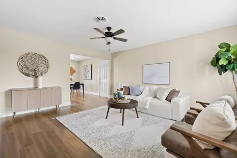 Living - 81 Hollis Ln, Gridley, CA 95948 photo 3 of 4