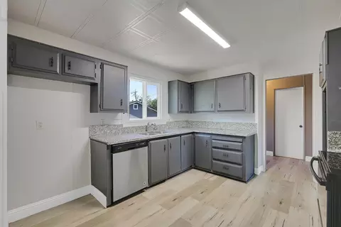 5603 S Gledhill Ave #E, Olivehurst, CA 95961 photo 17