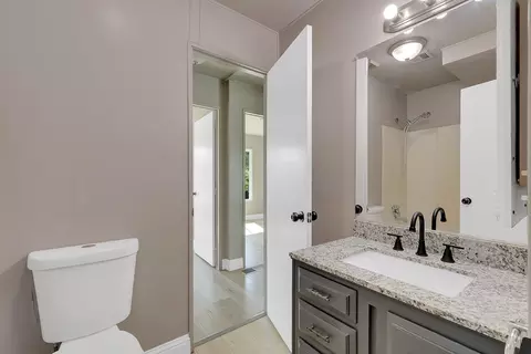 5603 S Gledhill Ave #E, Olivehurst, CA 95961 photo 21