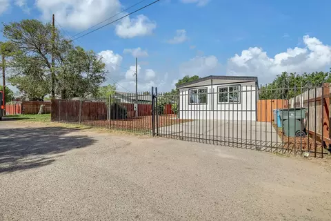 5603 S Gledhill Ave #E, Olivehurst, CA 95961 photo 5