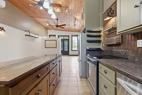 Kitchen - 745 Main St, Colusa, CA 95932 photo 4 of 6