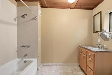 Bath - 745 Main St, Colusa, CA 95932 photo 1 of 3