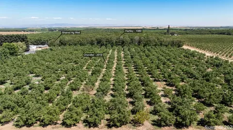 5210 N Fine Rd, Linden, CA 95236