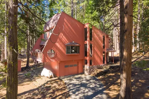 3703 Ottawa Dr, Dorrington, CA 95223