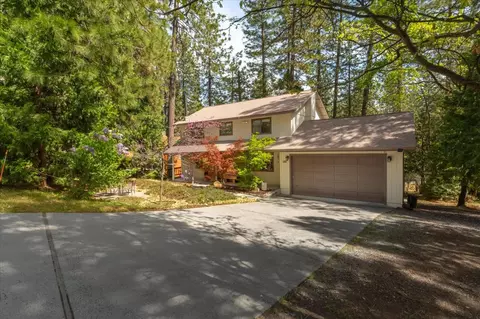 2675 Grenoble Dr, Arnold, CA 95223