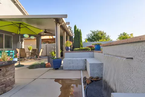 Exterior - 1635 Arbor Brook Dr, Manteca, CA 95336 photo 11 of 19