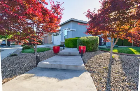 Exterior - 1635 Arbor Brook Dr, Manteca, CA 95336 photo 3 of 19