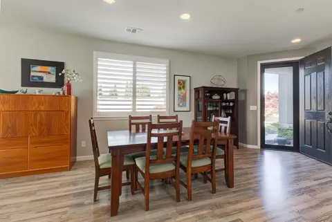 Entry Way - 1635 Arbor Brook Dr, Manteca, CA 95336 photo 4 of 4