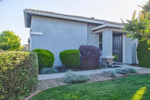 Exterior - 1635 Arbor Brook Dr, Manteca, CA 95336 photo 4 of 19