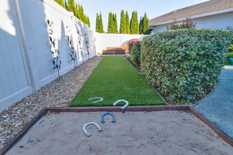 Exterior - 1635 Arbor Brook Dr, Manteca, CA 95336 photo 17 of 19
