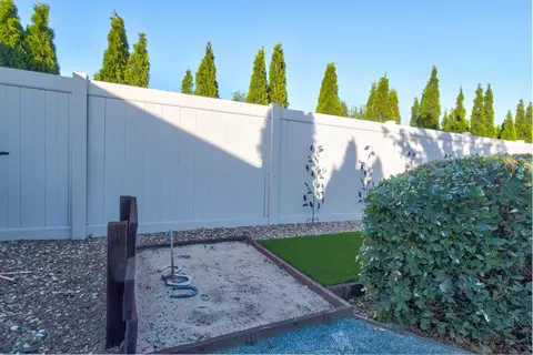 Exterior - 1635 Arbor Brook Dr, Manteca, CA 95336 photo 16 of 19