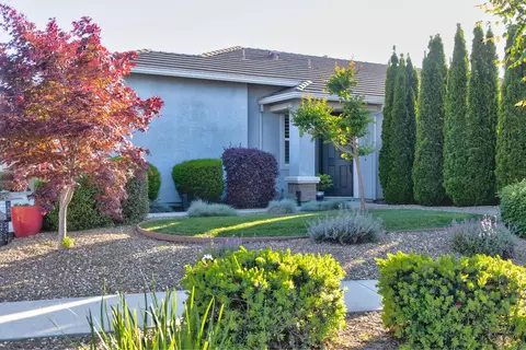 Exterior - 1635 Arbor Brook Dr, Manteca, CA 95336 photo 5 of 19