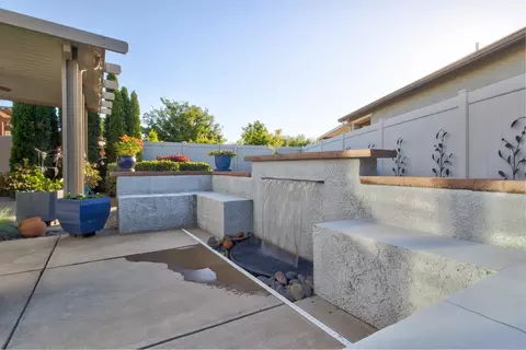 Exterior - 1635 Arbor Brook Dr, Manteca, CA 95336 photo 10 of 19