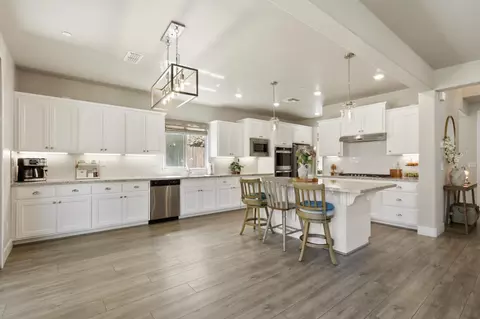 1916 Beale Cir, Lincoln, CA 95648