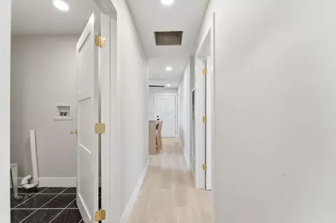 Entry Way - 613 Beard Ave, Modesto, CA 95354 photo 4 of 5