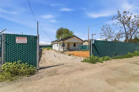 Exterior - 613 Beard Ave, Modesto, CA 95354 photo 5 of 12