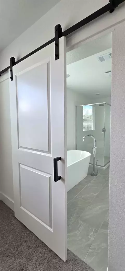 Bath - 420 Monastery Dr, Lathrop, CA 95330 photo 3 of 4