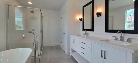 Bath - 420 Monastery Dr, Lathrop, CA 95330 photo 4 of 4