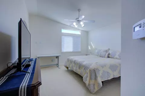 Bedroom - 862 Moonbeam Way, Turlock, CA 95382 photo 7 of 10