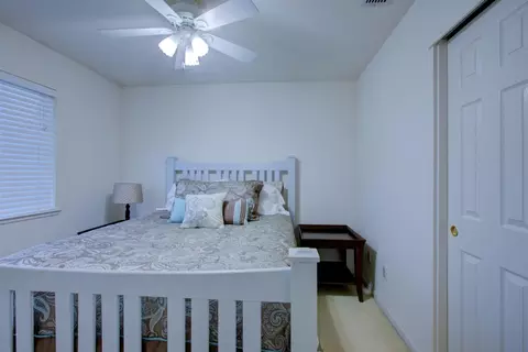 Bedroom - 862 Moonbeam Way, Turlock, CA 95382 photo 3 of 10