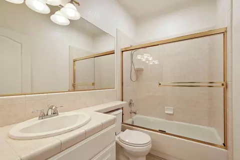 Bath - 2012 Providence Way, Lodi, CA 95242 photo 1 of 6