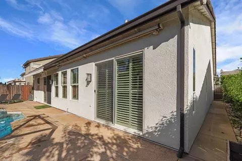 Exterior - 2012 Providence Way, Lodi, CA 95242 photo 3 of 9
