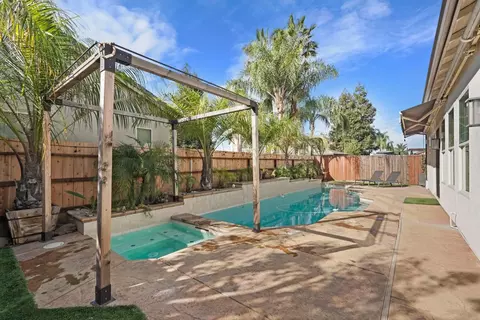Exterior - 2012 Providence Way, Lodi, CA 95242 photo 2 of 9