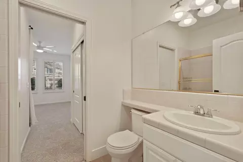Bath - 2012 Providence Way, Lodi, CA 95242 photo 2 of 6