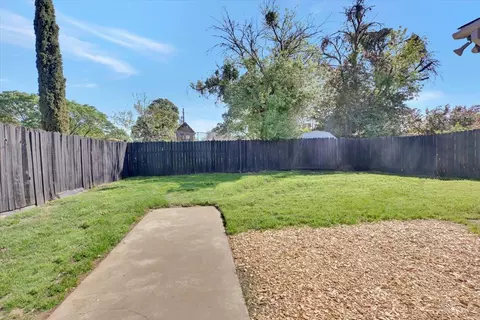 Exterior - 4457 College Way, Olivehurst, CA 95961 photo 4 of 7